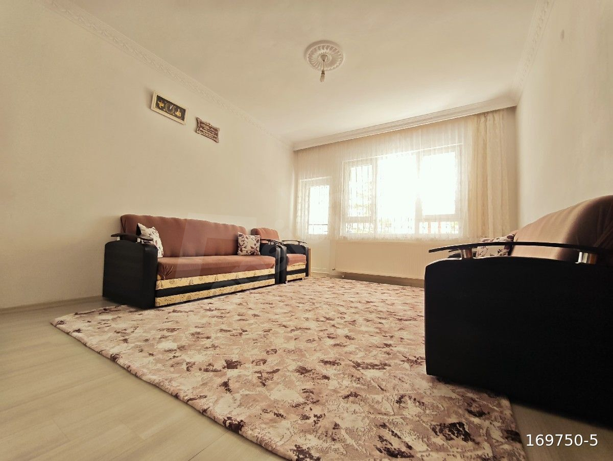 ANKARA ALTINDAĞ KARAPÜRÇEK YÜKSEK GİRİS ÇİFT BALKON