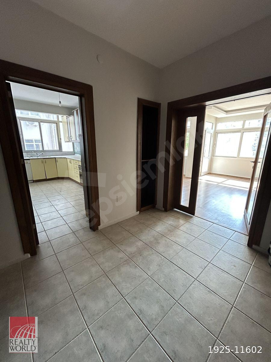 Gazipaşa Bulvarı Üzerinde 3 Cepheli Geniş 3+183029