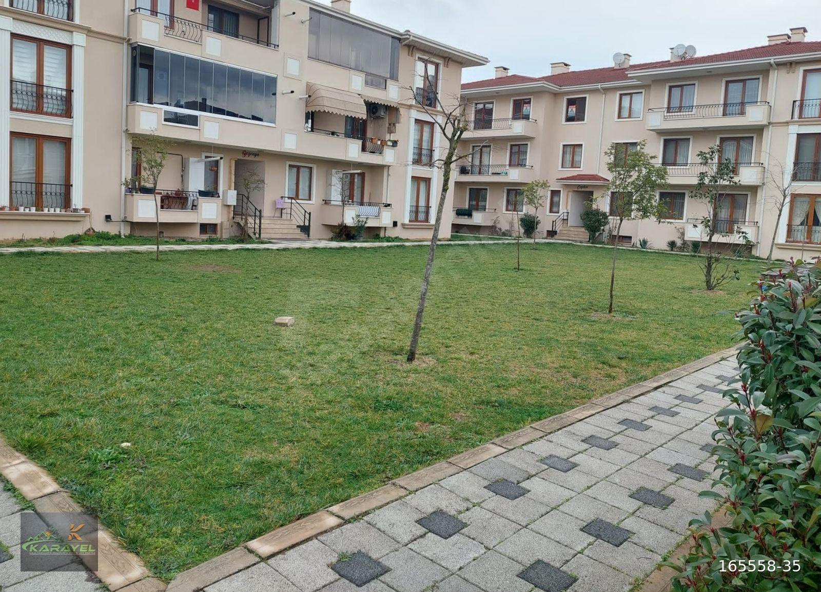 ŞOK FİYAT!! Yazlık Mah. Begonya Sitesi 3. Kat Bakımlı Daire
