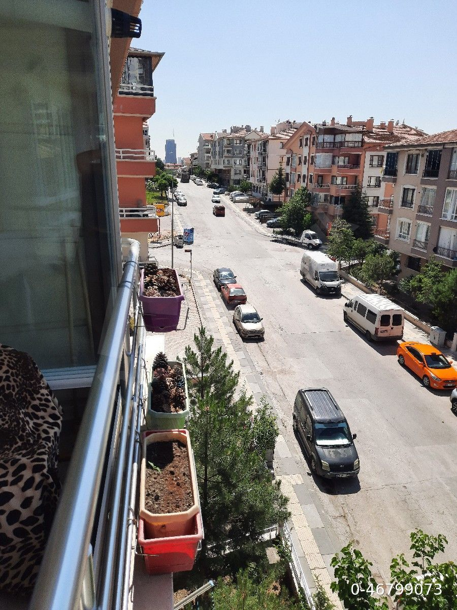 Sahibinden geniş ferah merkezi konumda