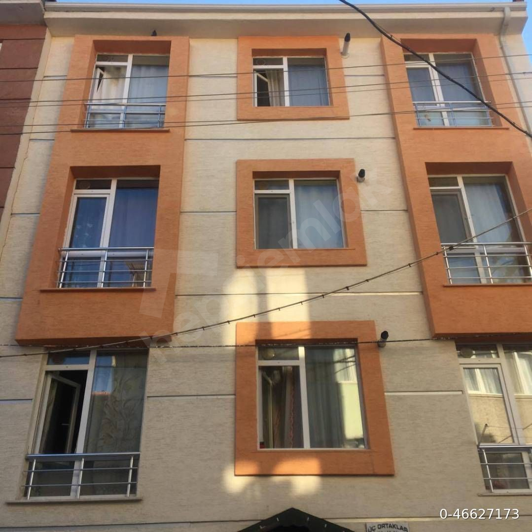 SAHİBİNDEN 1+1 'İMİZ 48 METRE KAREDİR. İSKANLI KOMBİLİ OLUP VE ELEKTRİK DOĞALGAZ ABONELİKLERİ KAPA