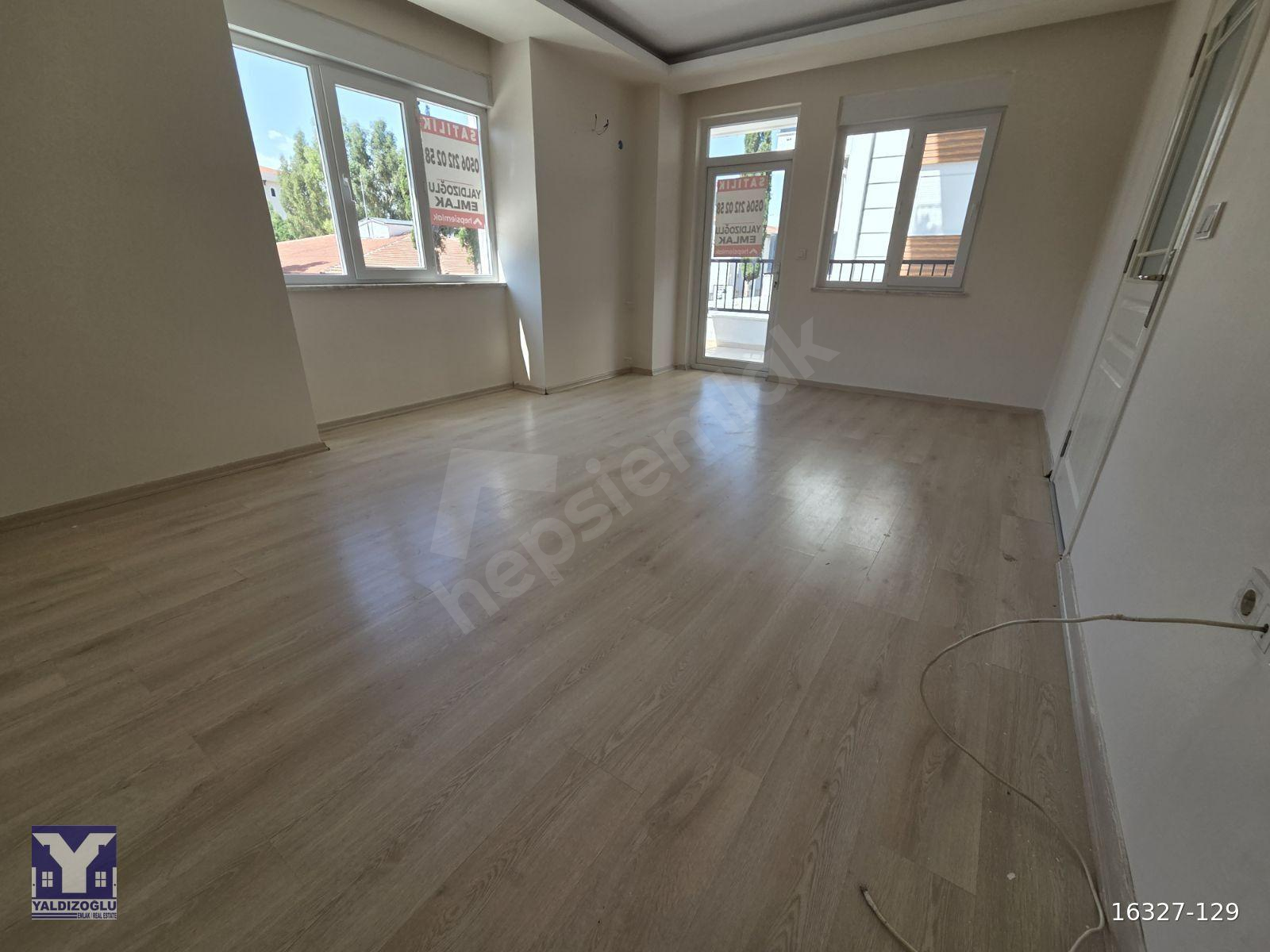 EMİN EVİME UYGUN YENİKÖY İLKOKULUNUN KARŞISINDA SATILIK 2+1DAİRE