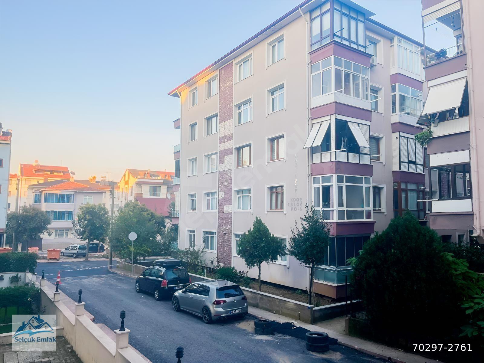 Karamürsel Plaj Yolu Mevkisinde,2+1,Ara Kat,110m2,Kiralık Daire