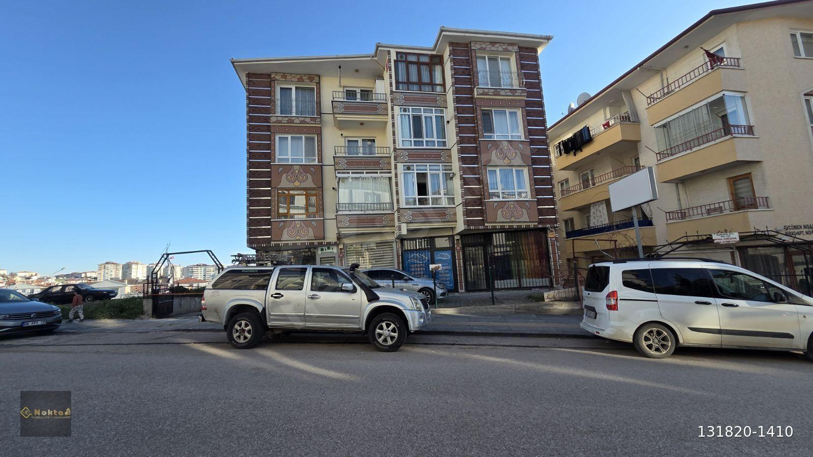 ETİMESGUT SÜVARİDE KATTA 130m2 BAKIMLI MASRAFSIZ SATILIK 3+1