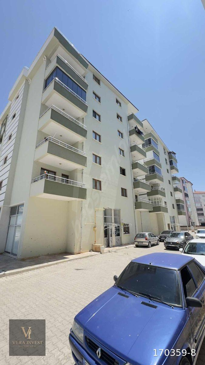 ŞARKIŞLA'DA SİTE İÇERİSİNDE GÜZEL KONUMDA 3+1 SATILIK DAİRE