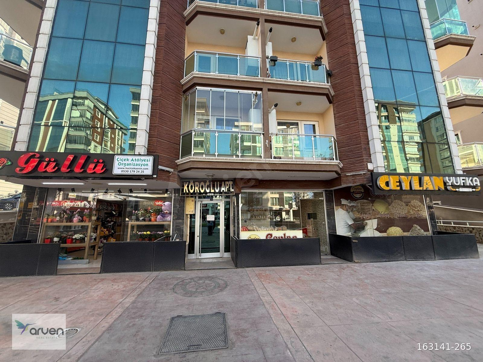 Cağaloğlu Caddesine Cephe Geniş Teraslı 1+1 Kiralık