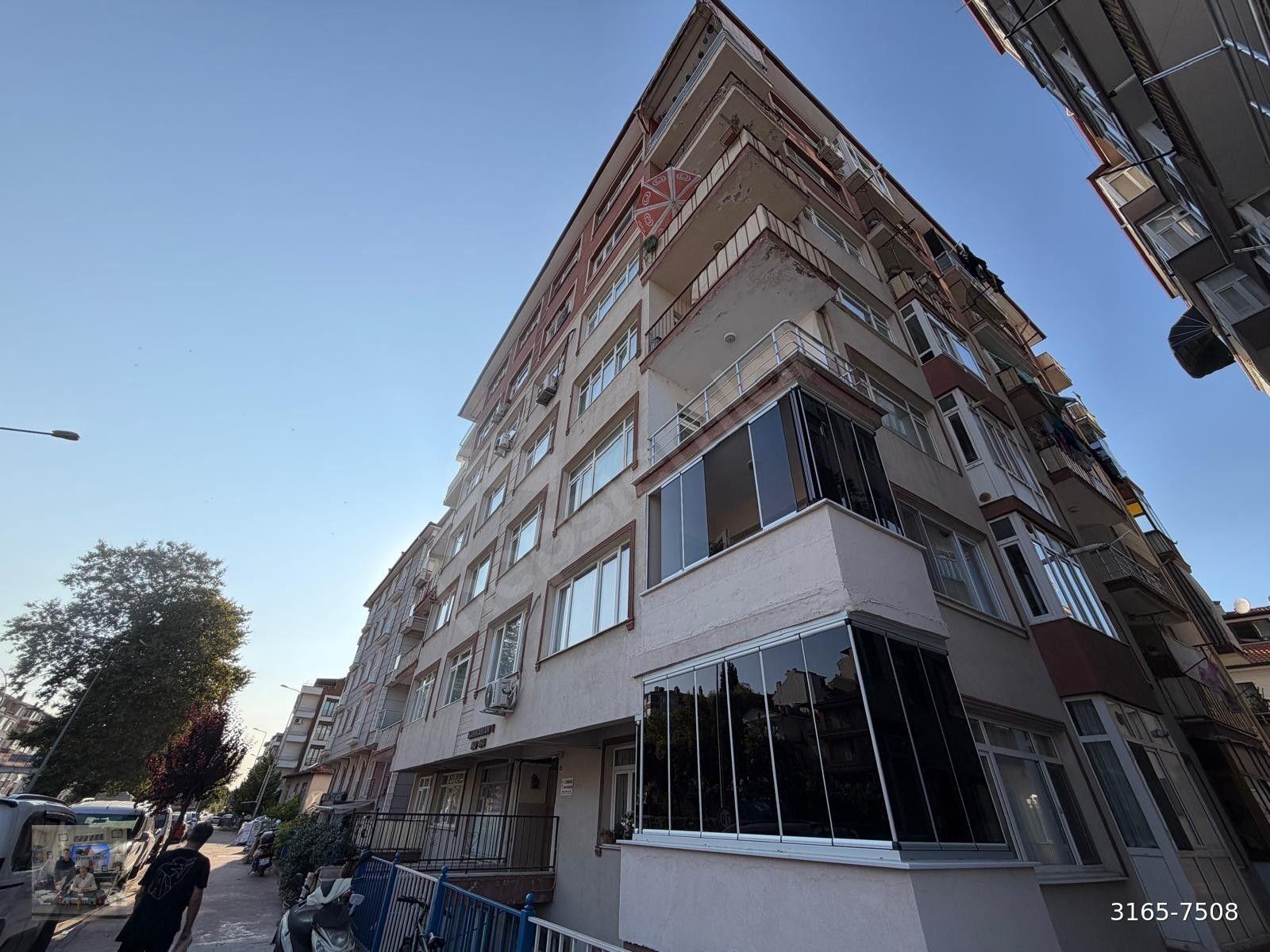 Ceyhun Emlak'tan Satılık 3+1 120 m2 Daire