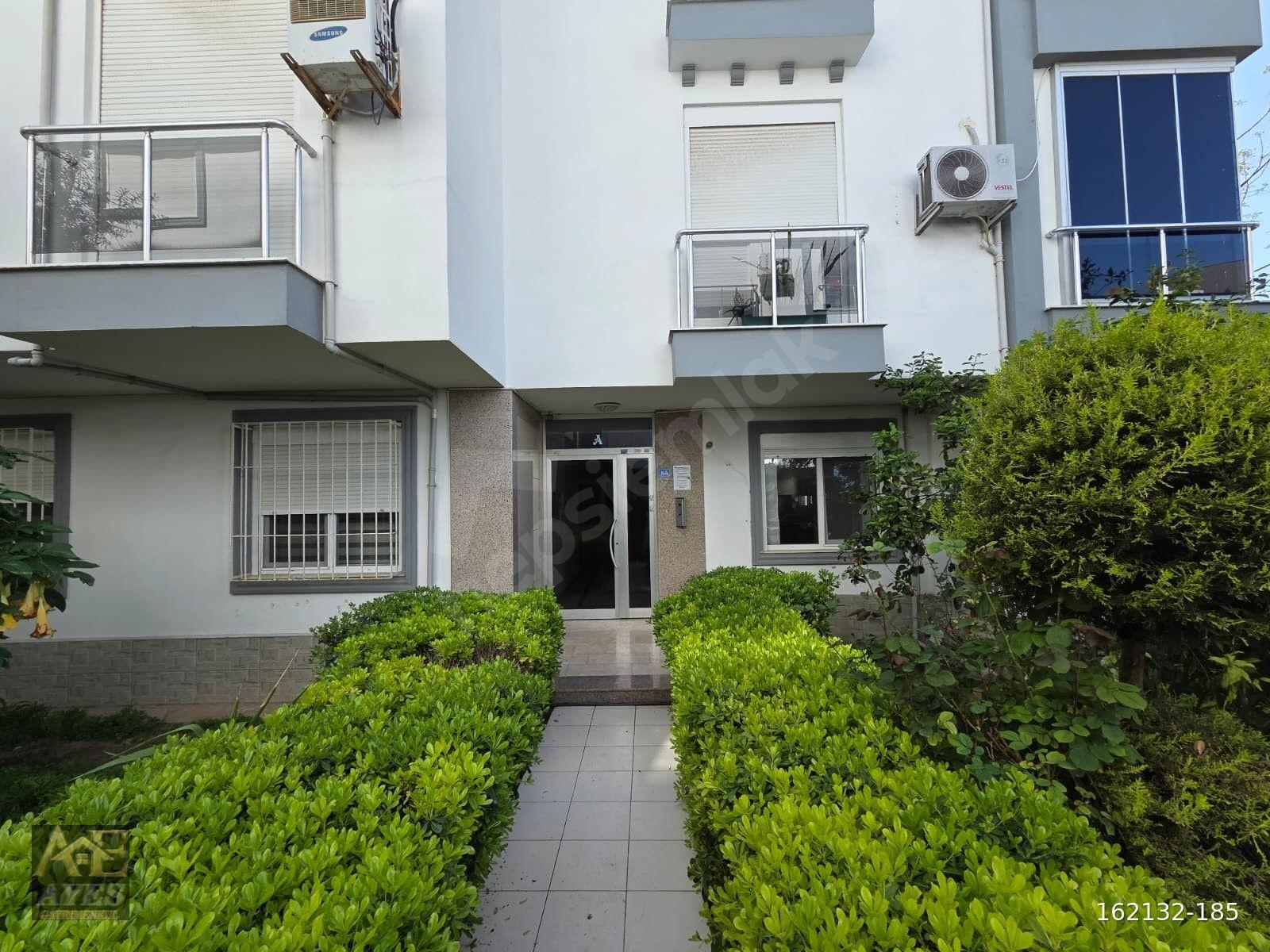 GÜZELOBA LARA'DA KİRALIK 1+1 BAHÇELİ GİRİŞ KAT DAİRE | SAHİLE YAKIN