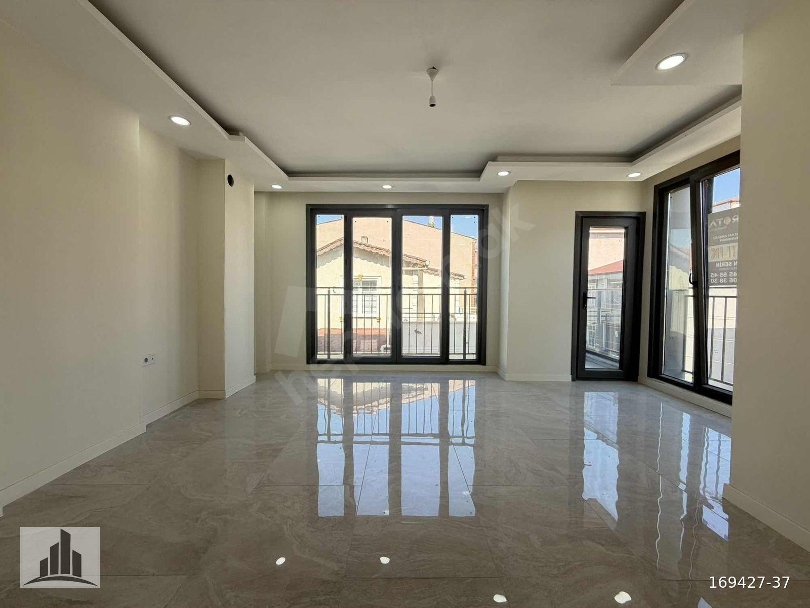 DARICA BAĞLARBAŞI MAH 2+1 90 m² LÜX ARAKAT