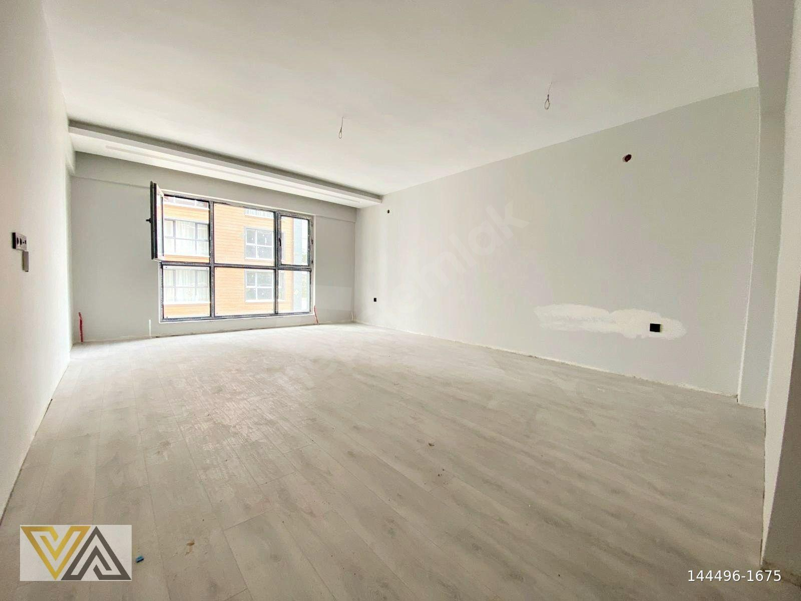 VALENTİA'DAN VADİ MANZARA EVLERİ OTURUMA HAZIR 3+1 SATILIK FIRSAT DAİRE !!!