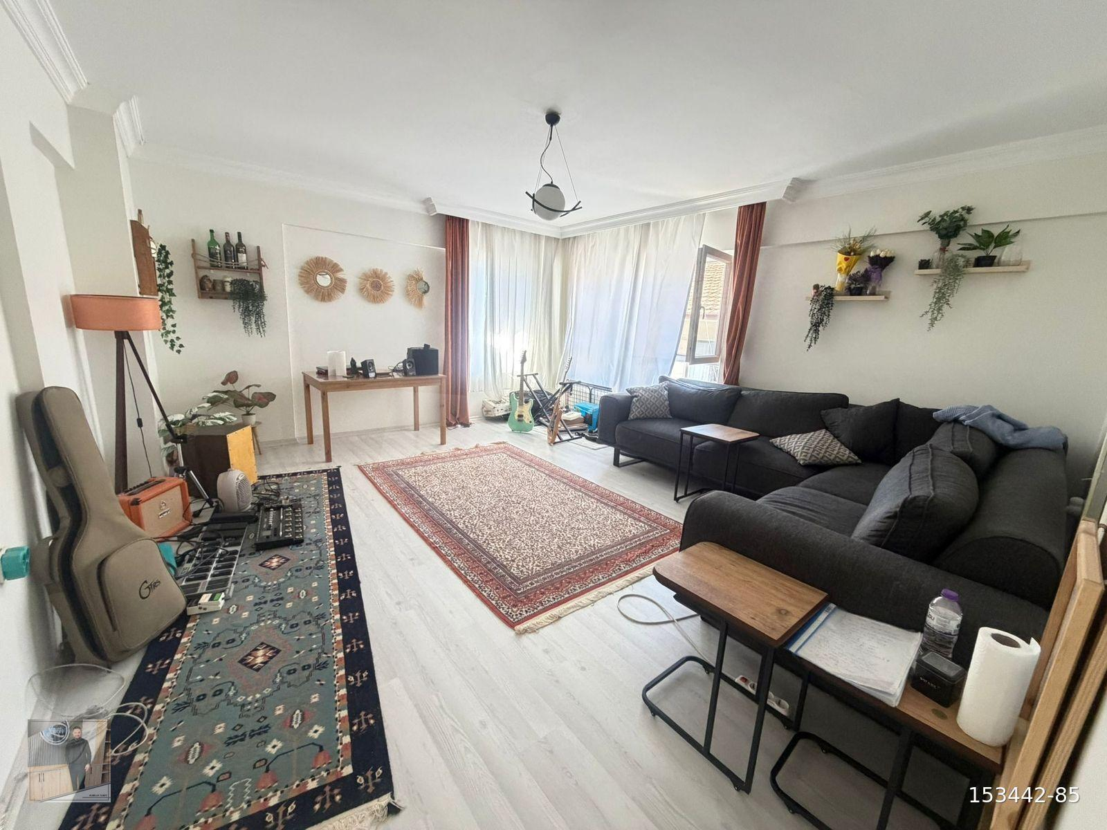 YÜCEL'DEN GENERAL ZEKİ DOĞAN MAH.MUTLU CADDESİ ÜZERİ ÜST KAT 3+1