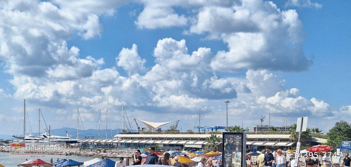 KUŞADASI MARİNADA DENİZE SIFIR KONUMDA AYLIK,SEZONLUK(3AY) KİRALIK 1+1 DAİRE