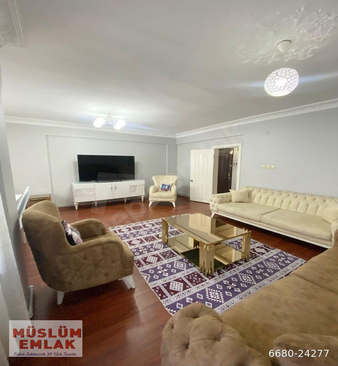 MÜSLÜM EMLAKTAN MERKEZDE GENİŞ 3+1 120 m² FIRSATI!