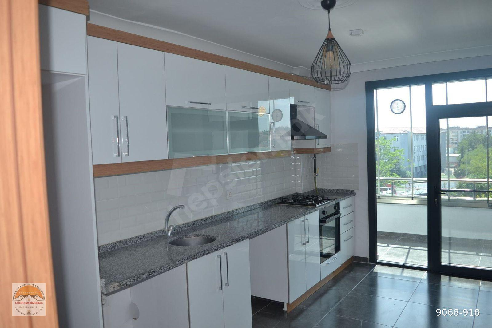 Lüleburgaz Yıldırım Mahallesi'nde Kiralık 2+1 Ara Kat Daire – Ulaşım ve Okullara Yakın!