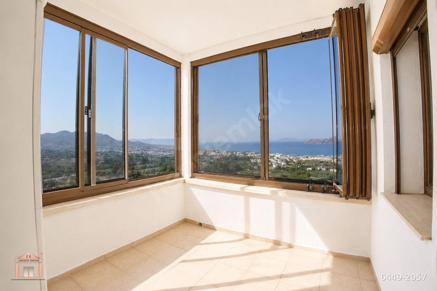 S-A-K-A-L-L-I-DAN BODRUM KADIKALESİNDE MUHTEŞEM MANZARALI DAİRE