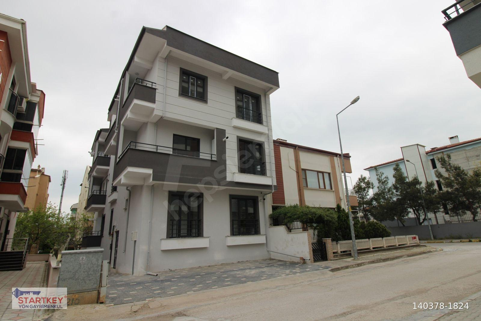 KREDİYE UYGUN,BAHÇELİEVLER -BURHAN ERDAYI ORTAOKULU YANI1+1DAİRE