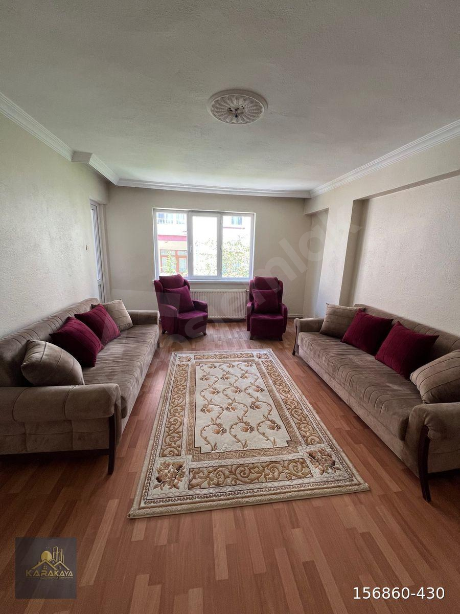 KARAKAYA EMLAK OFİSİNDEN ASKERİYE KARŞISI EŞYALI DAİRE