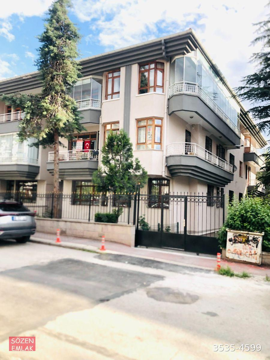 ÇANKAYA BİRLİK MAH. 490 SK. Giriş + 2 Katlı binanın 1.nci Katı, 3+1, Balkonlu, Ulaşıma Okula Yakın.