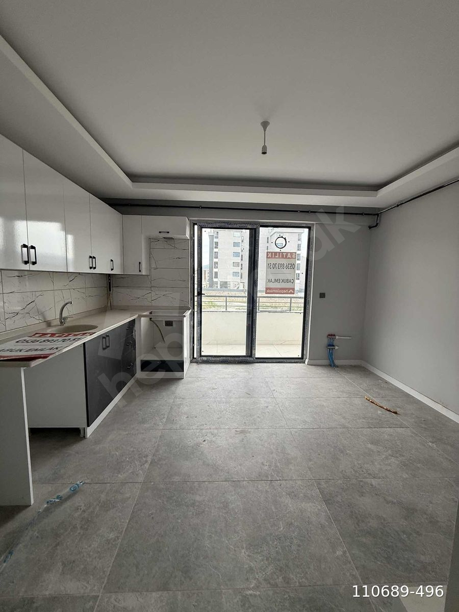 ÇABUK EMLAKTAN GÜNEŞLİDE SIFIR 2+0 DAİRE