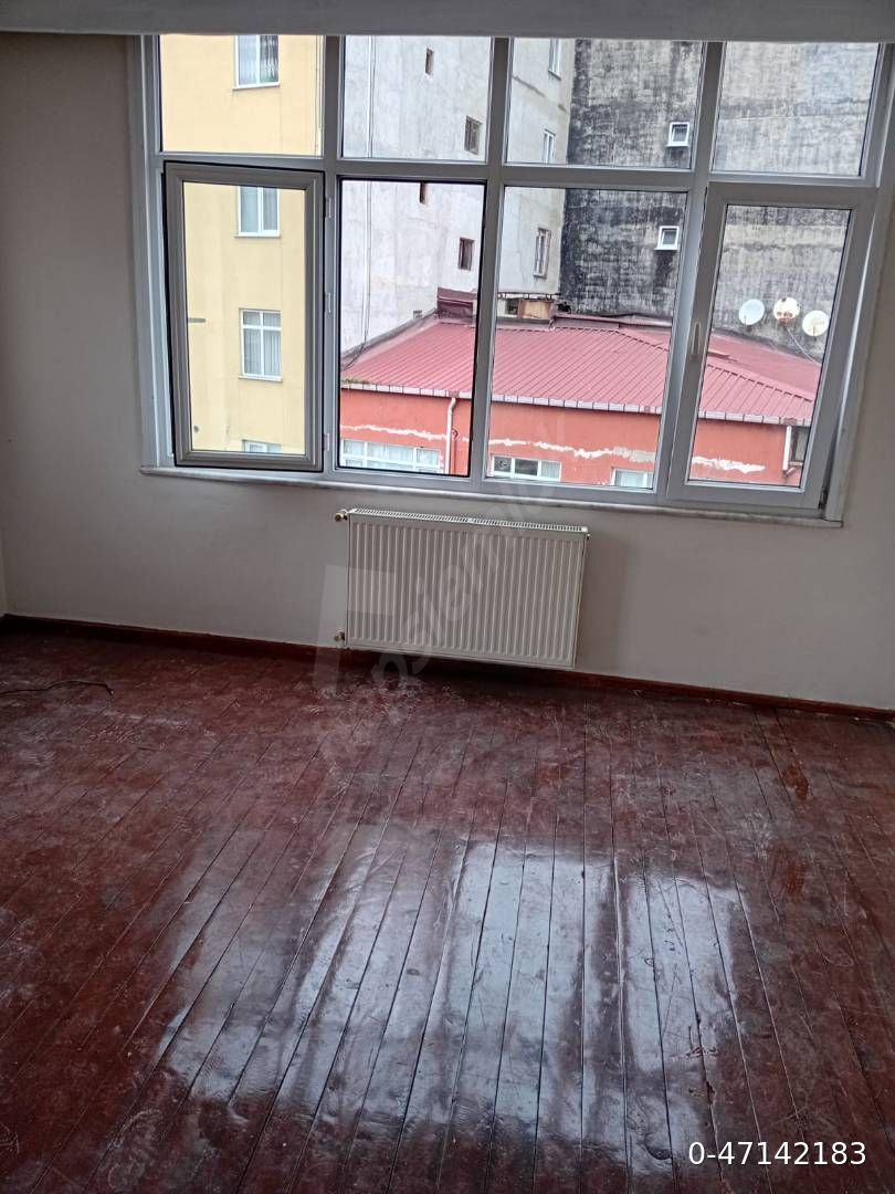 Rize Merkezde Kiralık Daire 3+1, Ekrem Orhon'da Avm'ye Çok Yakın