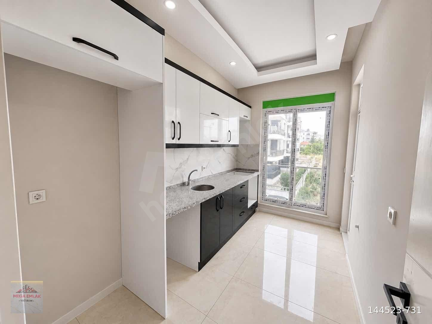 DÖŞEMEALTI KIRKGÖZ CD.YAKINI KATTA 2+1 AYRI MUTFAK SATILIK DAİRE