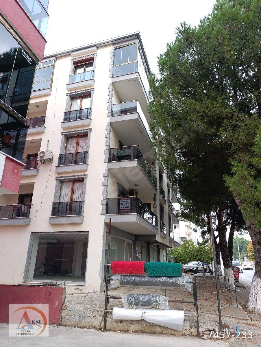 Kemalpaşa Ören Merkezde Ana Cadde üzerinde 3+1 150 M2 Satılık Daire