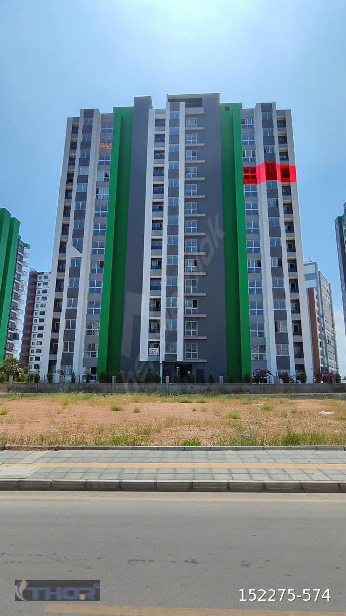 THOR'DAN MEZİTLİ'DE EMERALD PLATINUM SİTESİNDE 2+1 KİRALIK DAİRE