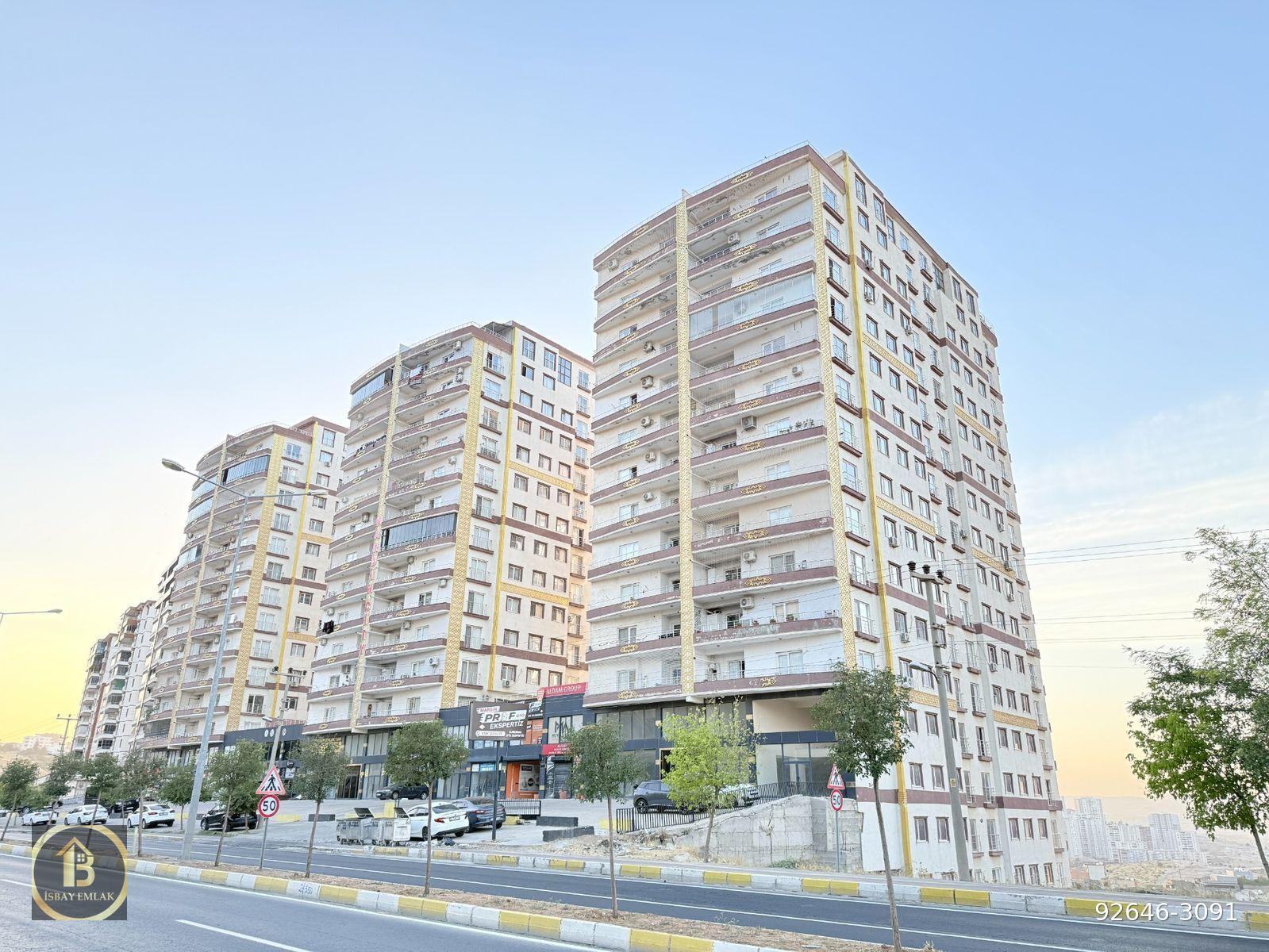MARDİN CİTY DE SATILIK AYRI MUTFAKLI GENİŞ 1+1 DAİRE İSBAY EMLAK'TA