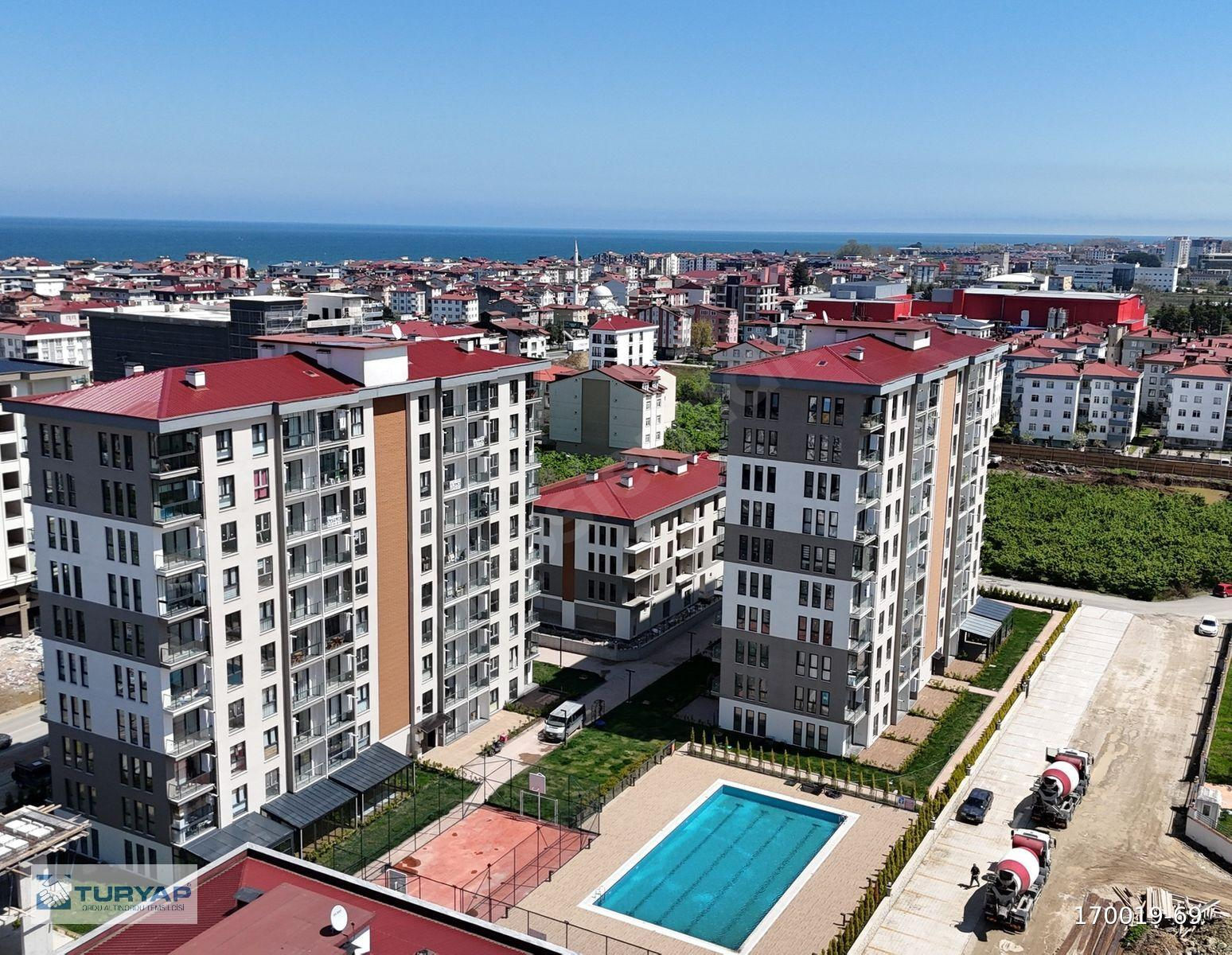 Ordu Cumhuriyet Mahallesi Eşyalı 1+1 Satılık Daire Havuzlu Site