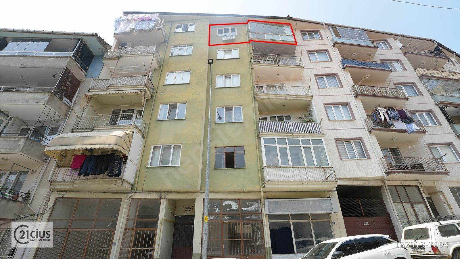 C21 Cius; Eski Pazar Caddesinde 3+1 Taşınmaya Hazır Daire