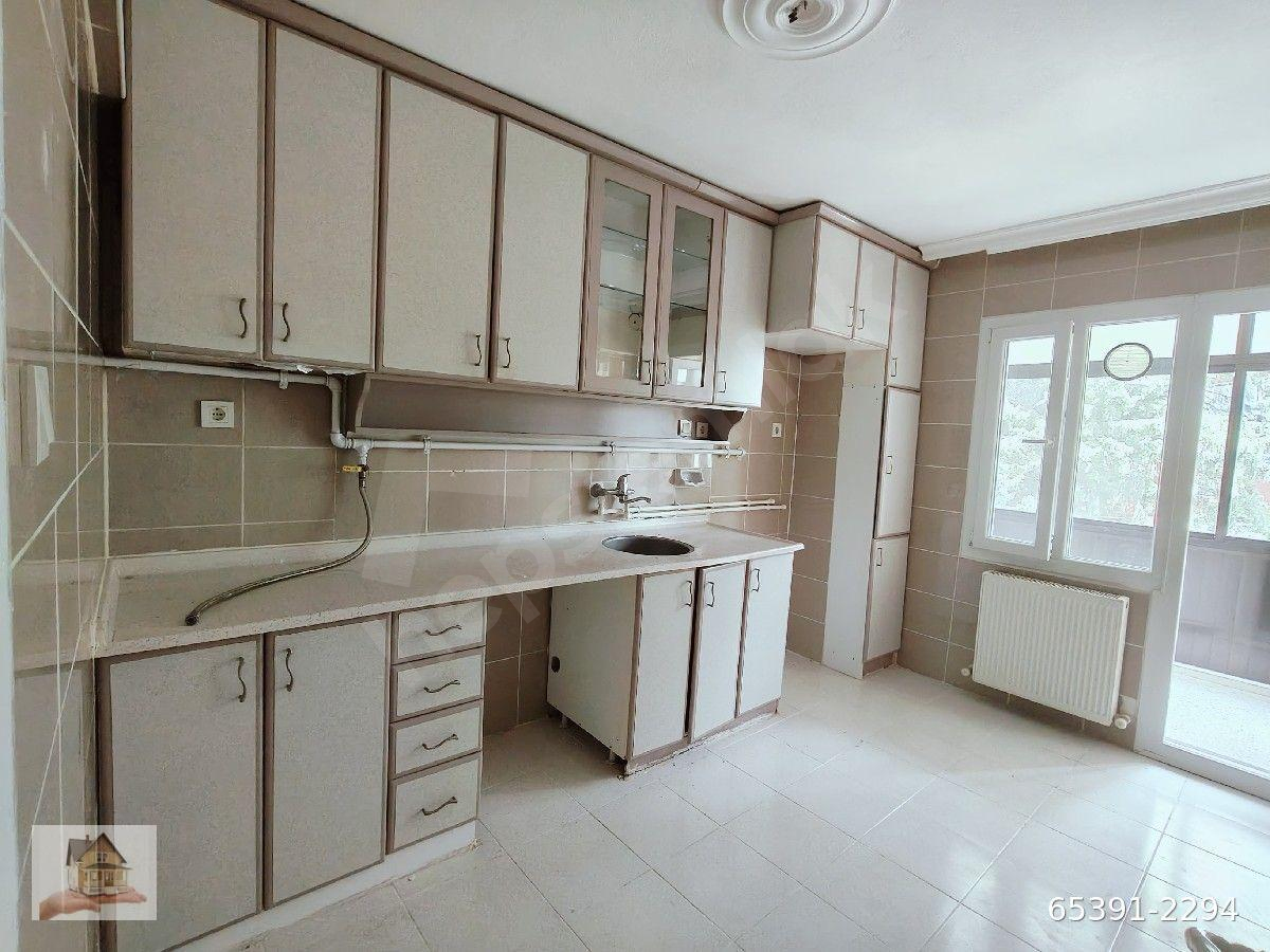 HALİL EMLAK TAN BOYALI TERTEMİZ ARAKAT DOĞALGAZLİ 3+1 120 M2 30.000 TL