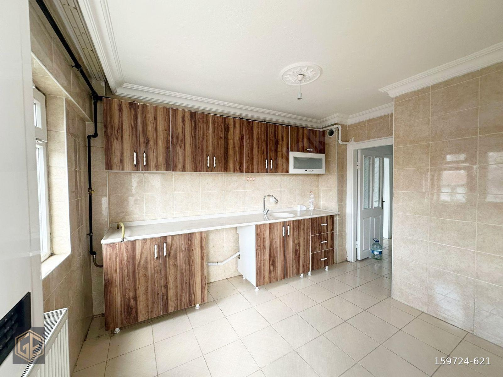 ŞOK KUTLU MH CUMA PAZARI ÖNÜ MASRAFSIZ İSKANLI SATILIK 3+1 DAİRE