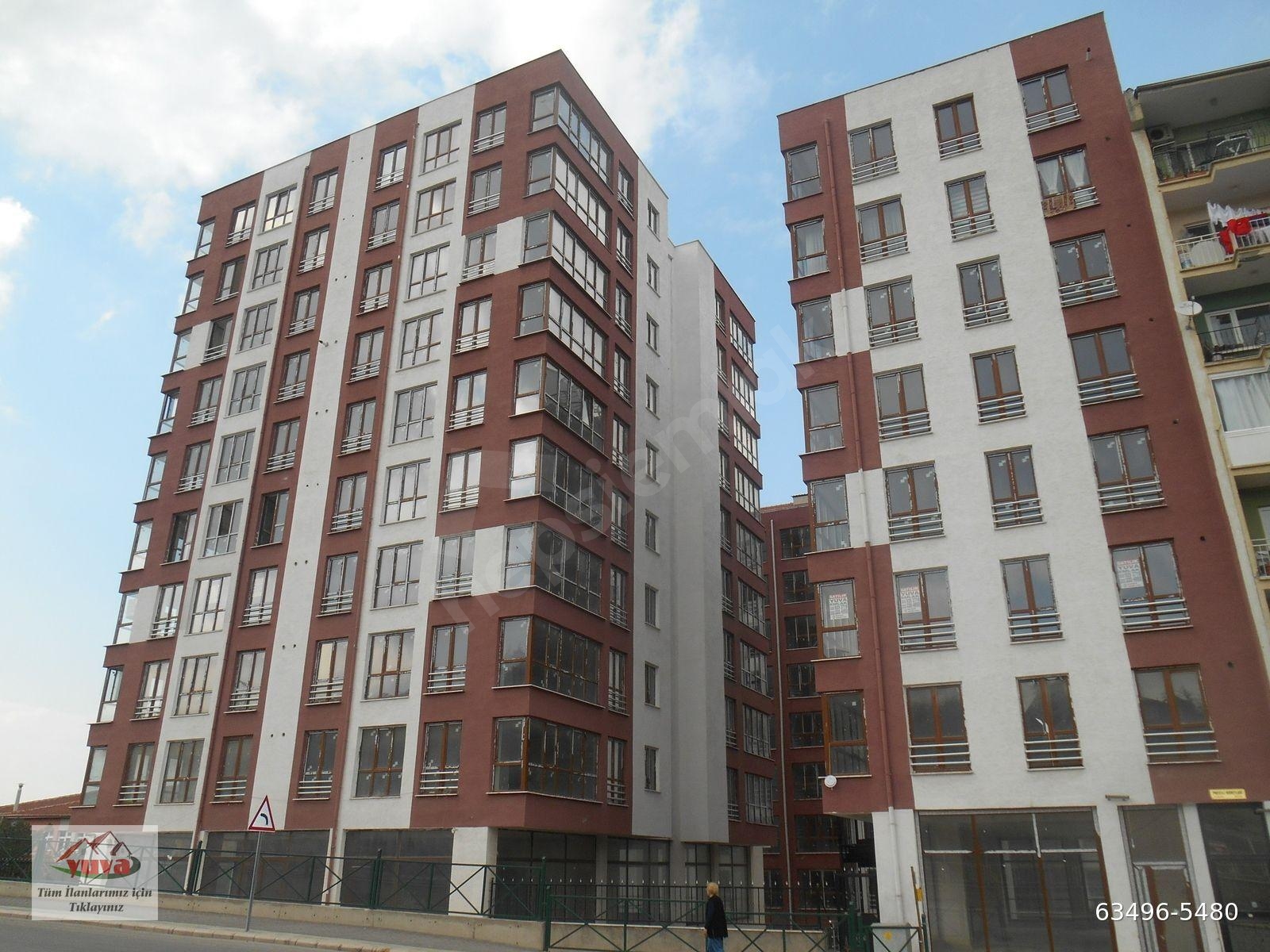 AKARBAŞI MH.PRESTİJ KONUT.150 m² BAKIMLI KİRALIK 3+1 DAİRE