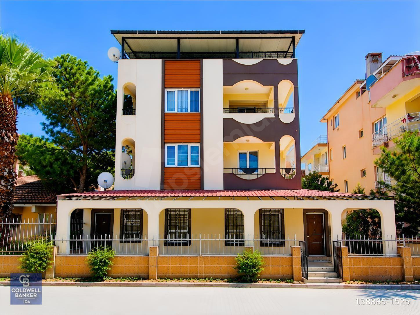 AYVALIK SARIMSAKLI'DA MERKEZİ KONUMDA SATILIK 3+1 DUBLEKS DAİRE