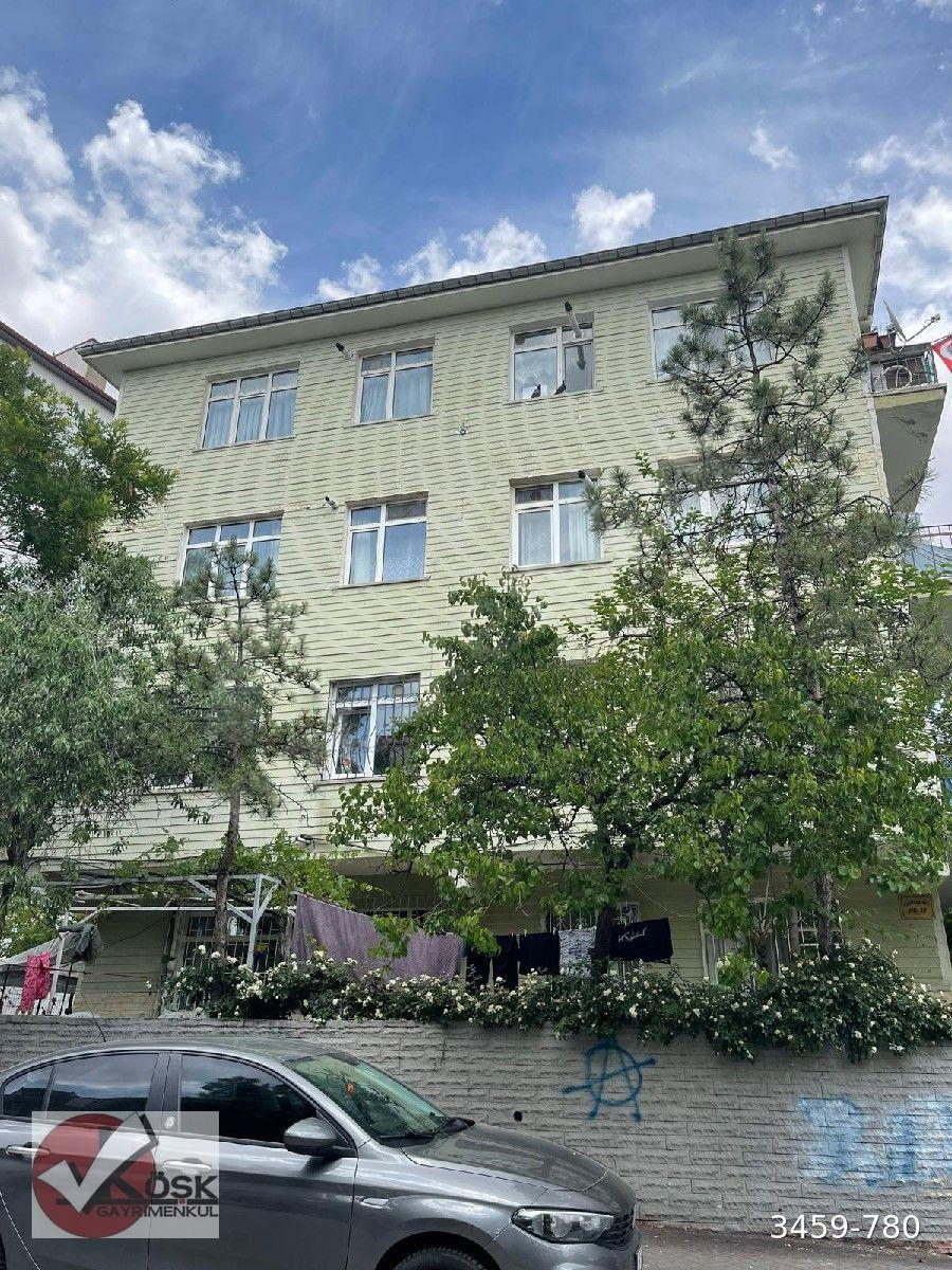 Başçavuş Sokakta 2+1 Satılık Daire