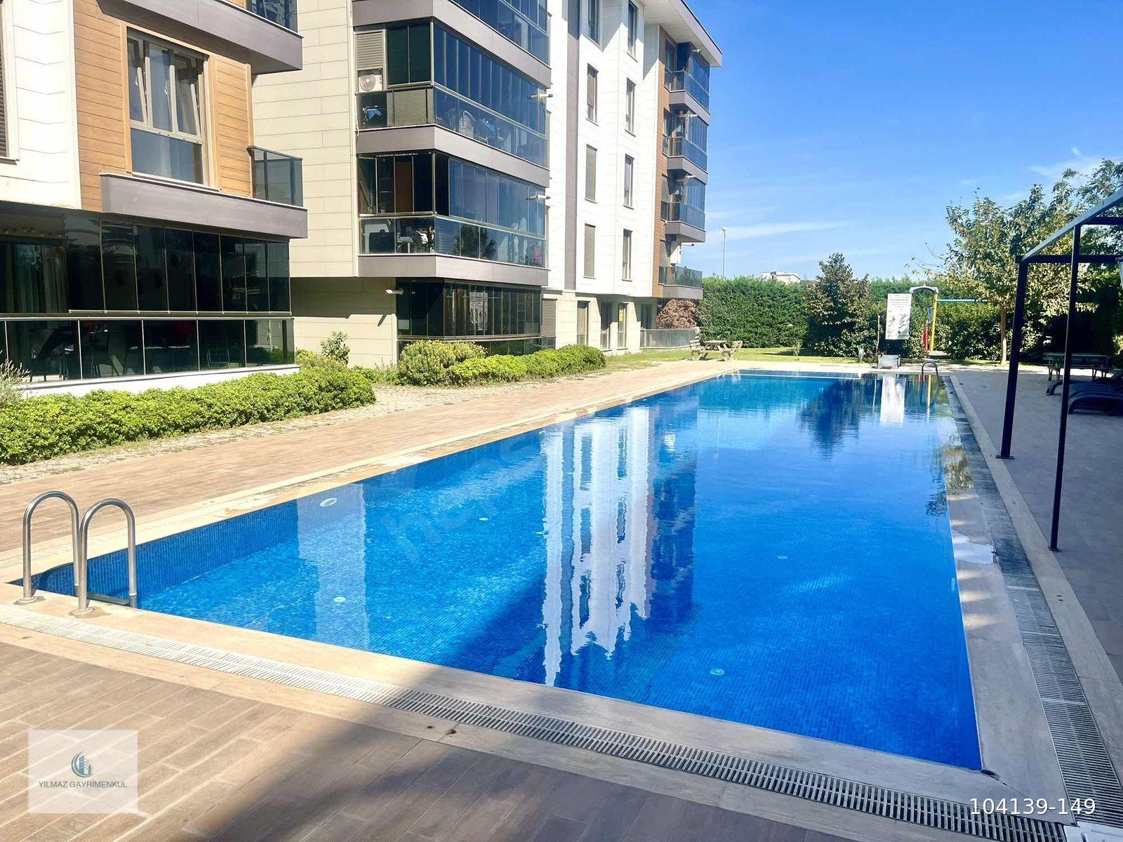 My Vista Smart 2'de Havuz Cepheli Ara Kat Kiralık Daire