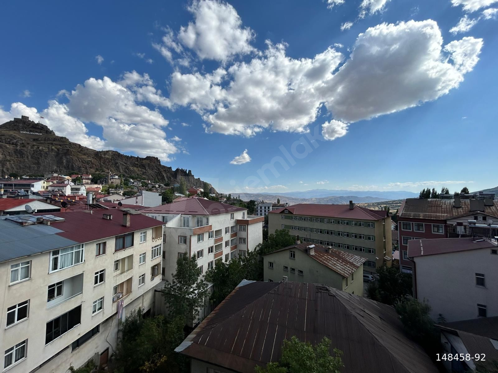 TAŞ EMLAK'TAN BÜLBÜL MAHALLESİ ANA YOLA CEPE 3+1 KİRALIK DAİRE