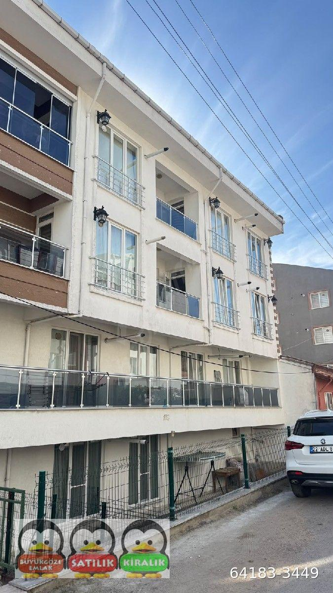 ŞÜKRÜPAŞA MAHALLESİNDE KOMBİLİ KİRA GELİRLİ ARA KAT 1+1 SATILIK DAİRE