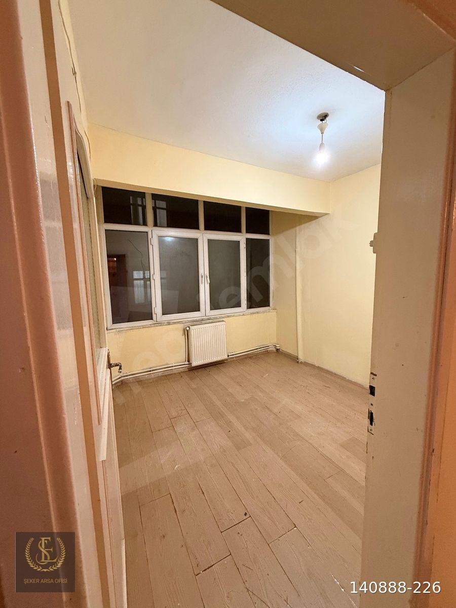 Bağcilar Demirkapi kiralik daire 2+1 /75m2 doğalgazli