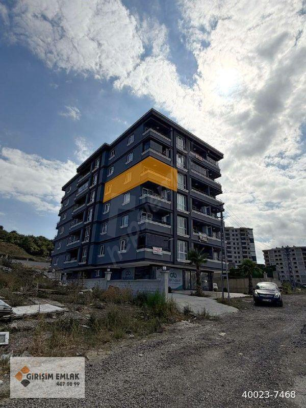 ATAKUMDA YENİ HASTANEYE CEPHE BİNADA DENİZ MANZARALI KİRALIK DAİRE