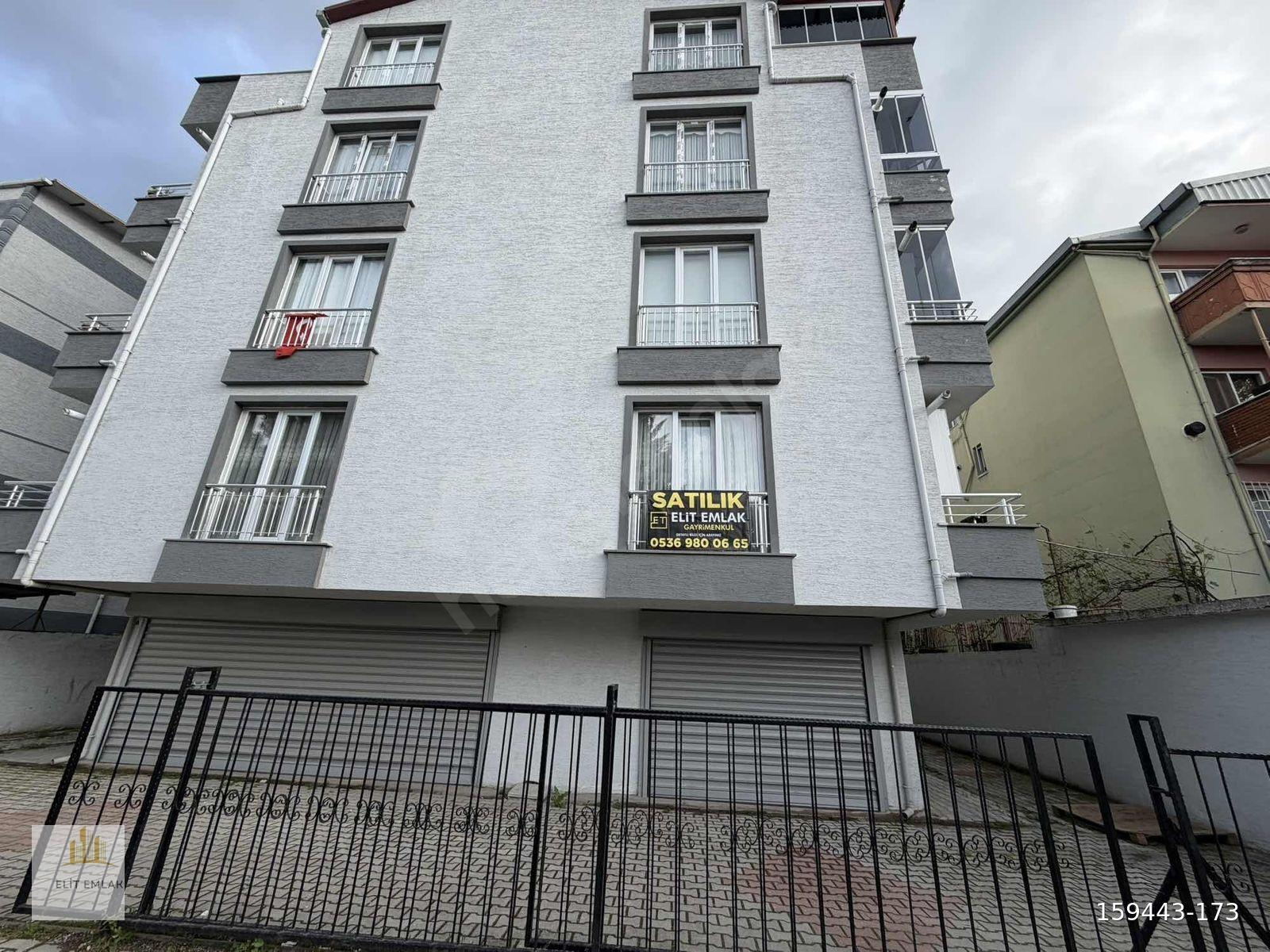 ELİT EMLAKTAN ZAFERDE 3+1 m2 140