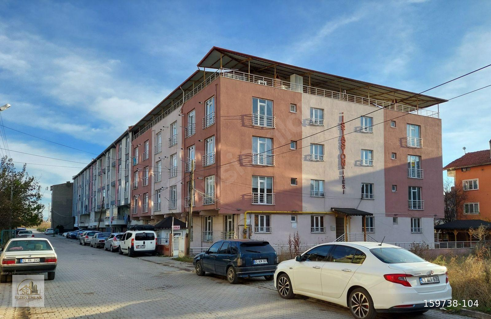 TAVŞANLI'DA SATILIK ARA KAT, KİRACILI, 1+1 EŞYALI APART