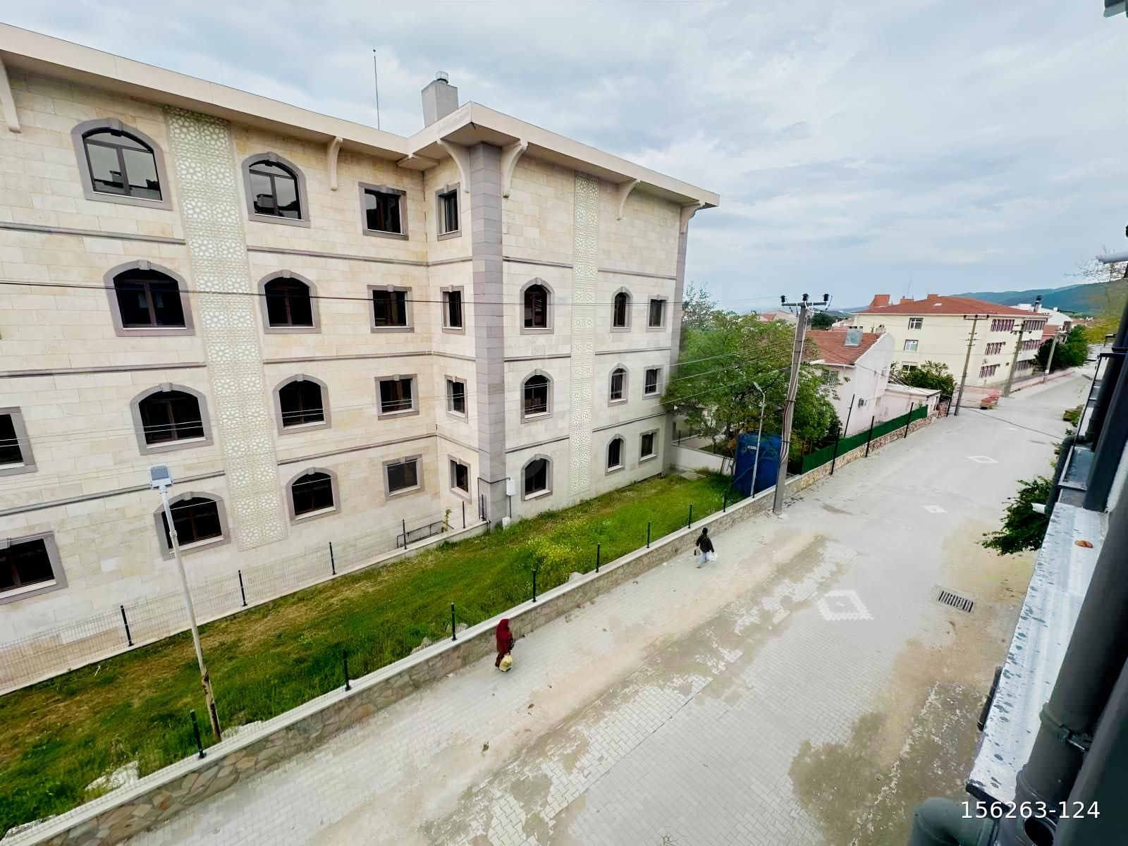 ÇANAKKALE YENİCE İLÇESİNDE SATILIK 1+1