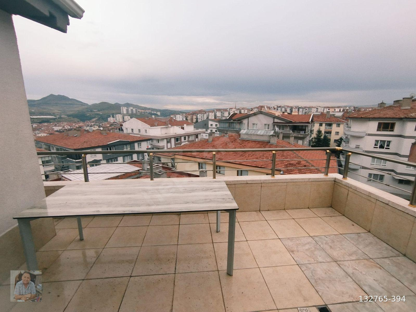 ŞAHİNTEPE'DE 220M2 4+1 TERASLI DUBLEKS ASANSÖRLÜ YALITIMLI SATILIK