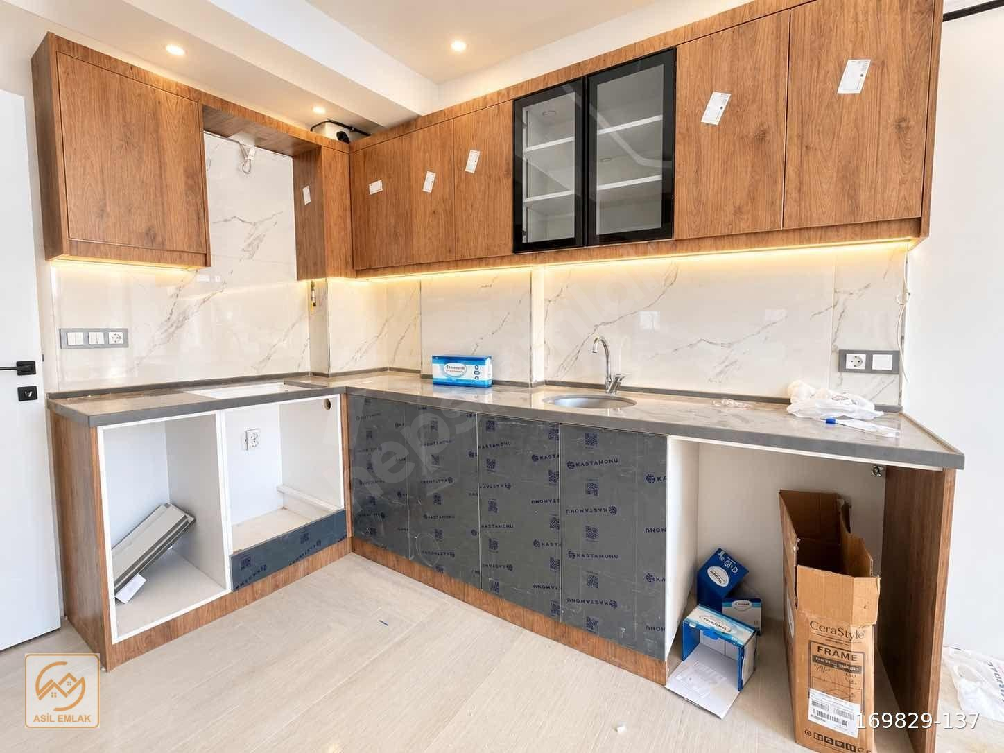 ASİL EMLAK'tan MURADİYE'de SİTE İÇİNDE 2+1 SIFIR DAİRE