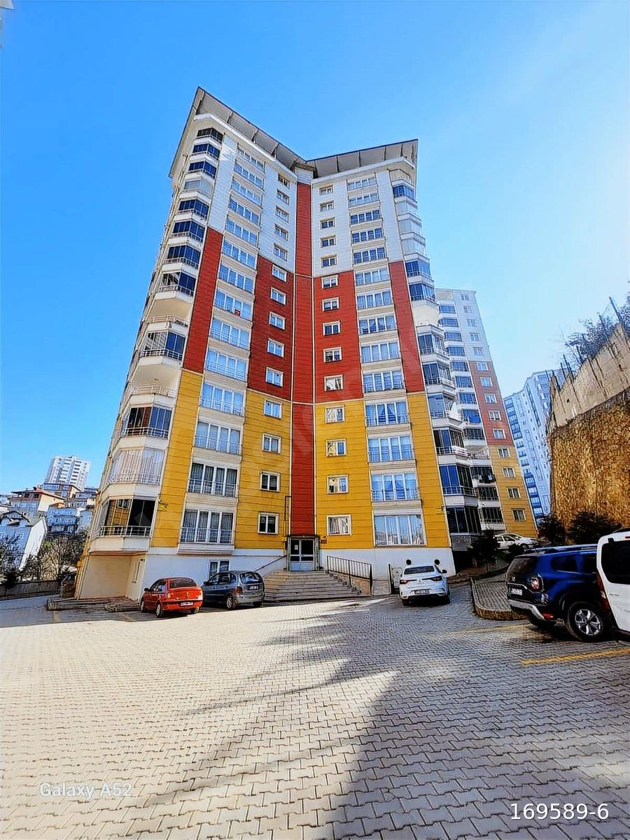 REKSA GAYRİMENKUL'den ŞEREFİYE mh. SİTE İÇİNDE3+1 SATILIK DAİRE