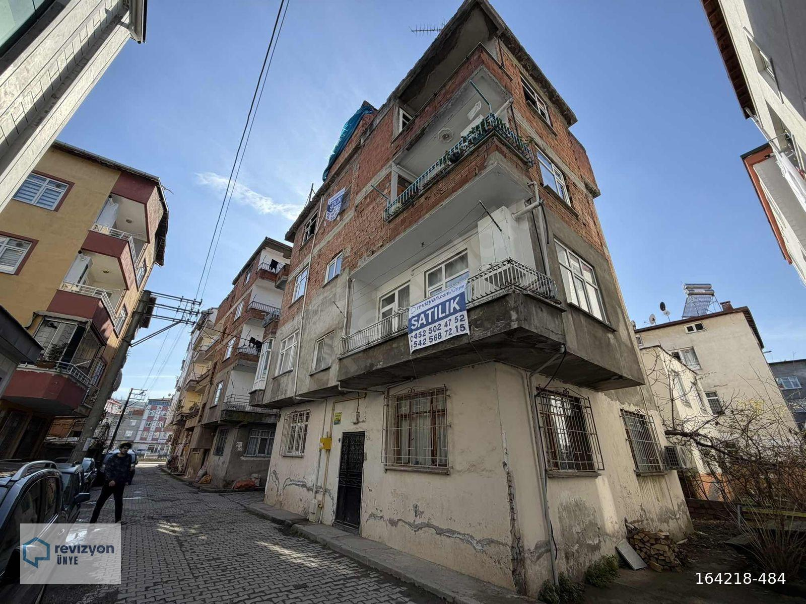 REVİZYON'DAN OKULLAR BÖLGESİ AYRI MUTFAKLI ÇARŞI MERKZ. FIRSAT!!