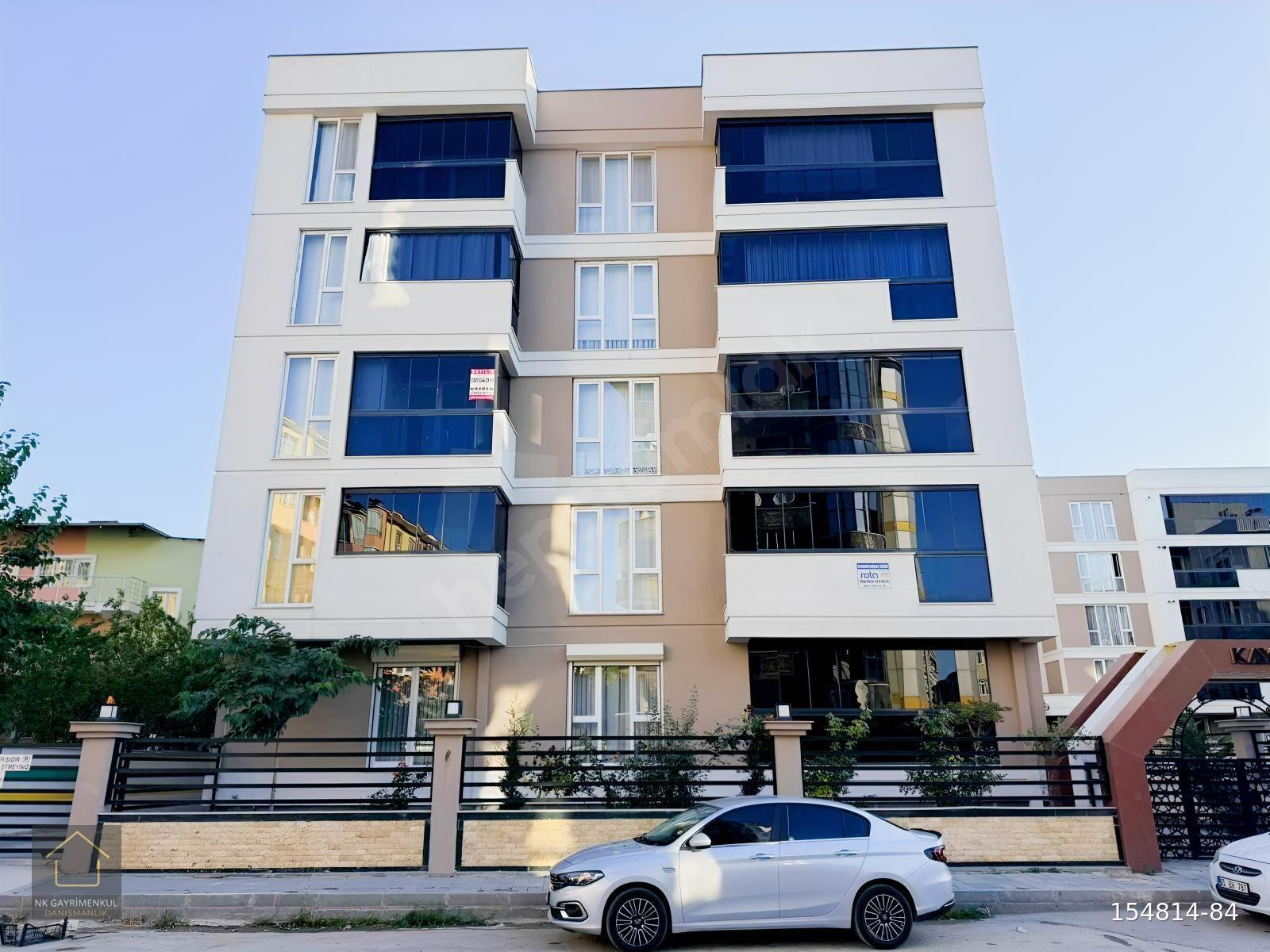 VAN İPEKYOLU CUMHURİYET MAHALLESİNDE SATILIK 3+1 DAİRE