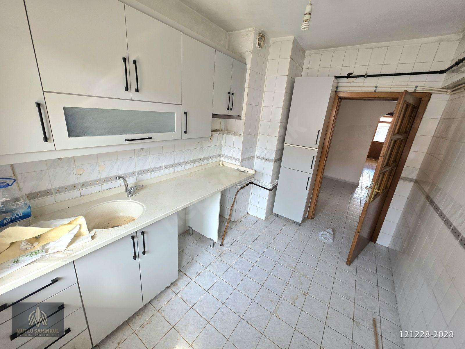 USLU SOKAKATA BAĞIMSIZ KİRALIK 3+1 DAİRE
