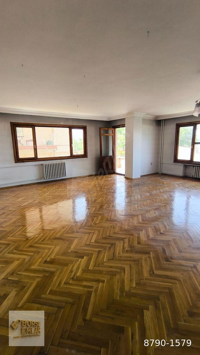 3+1 EBEVEYN BANYOLU KAPALI OTOPARKLI FERAH DAİRE
